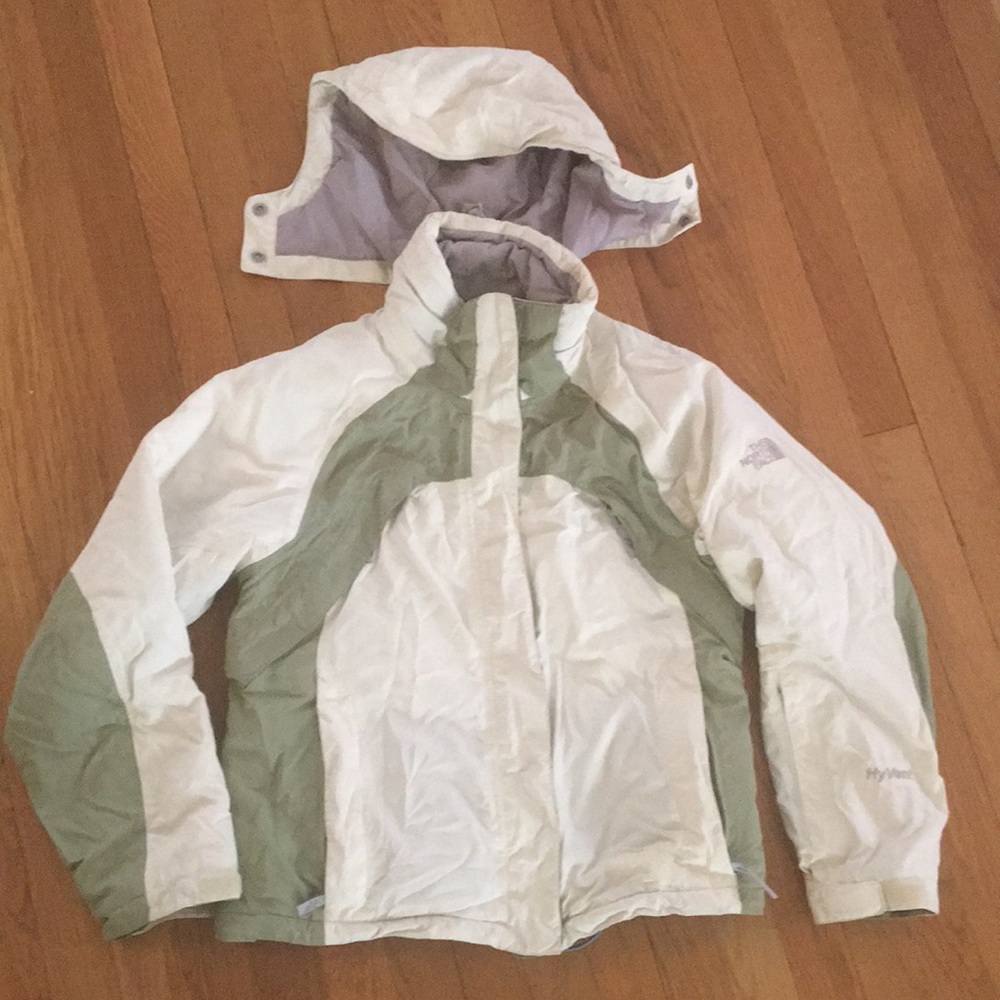 North Face jacket with hood, good ski jacket